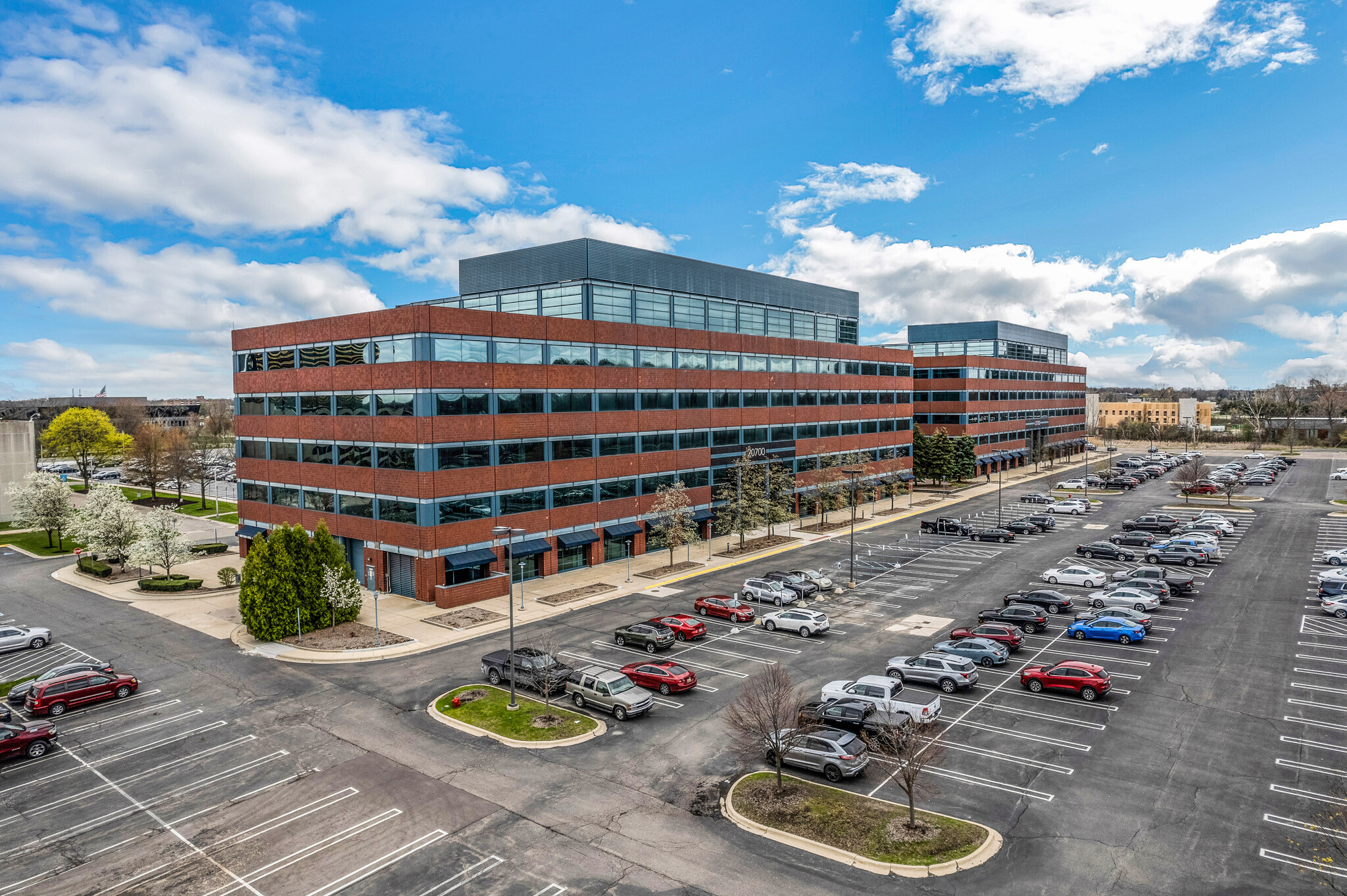 20750 Civic Center Dr, Southfield, MI for lease Building Photo- Image 1 of 10