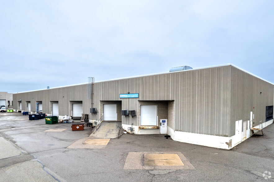 110 Snow Blvd, Vaughan, ON for lease - Building Photo - Image 2 of 3