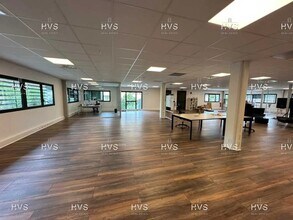 Office in Aix-en-Provence for lease Interior Photo- Image 2 of 5