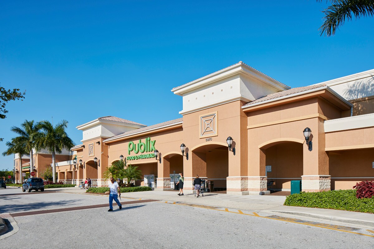 5812 Jog Rd, Lake Worth, FL 33467 Lantana Plaza