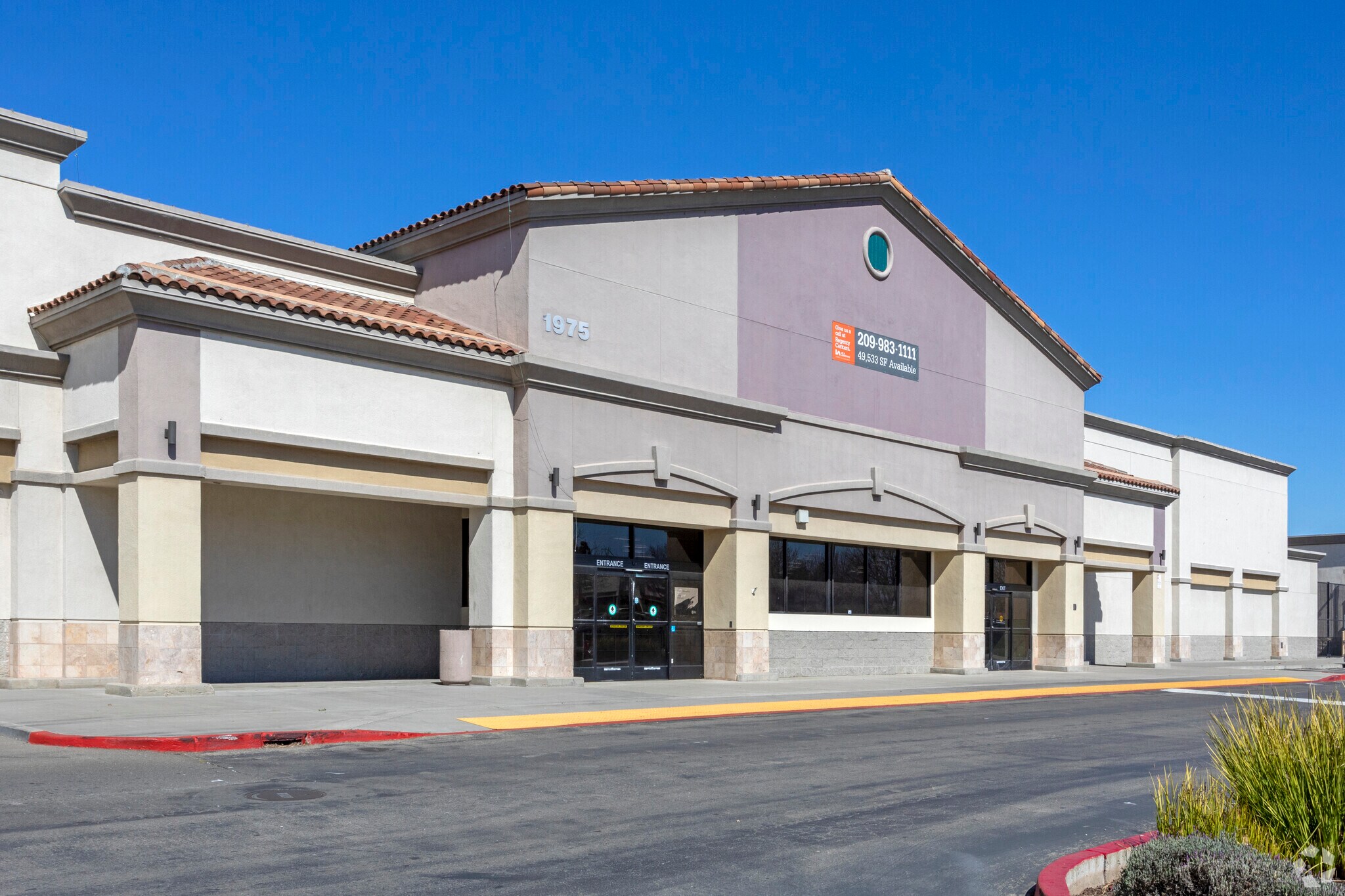 1975 W 11th St, Tracy, CA 95376 Retail for Lease