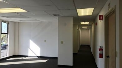 1650 S Amphlett Blvd, San Mateo, CA for lease Interior Photo- Image 2 of 5