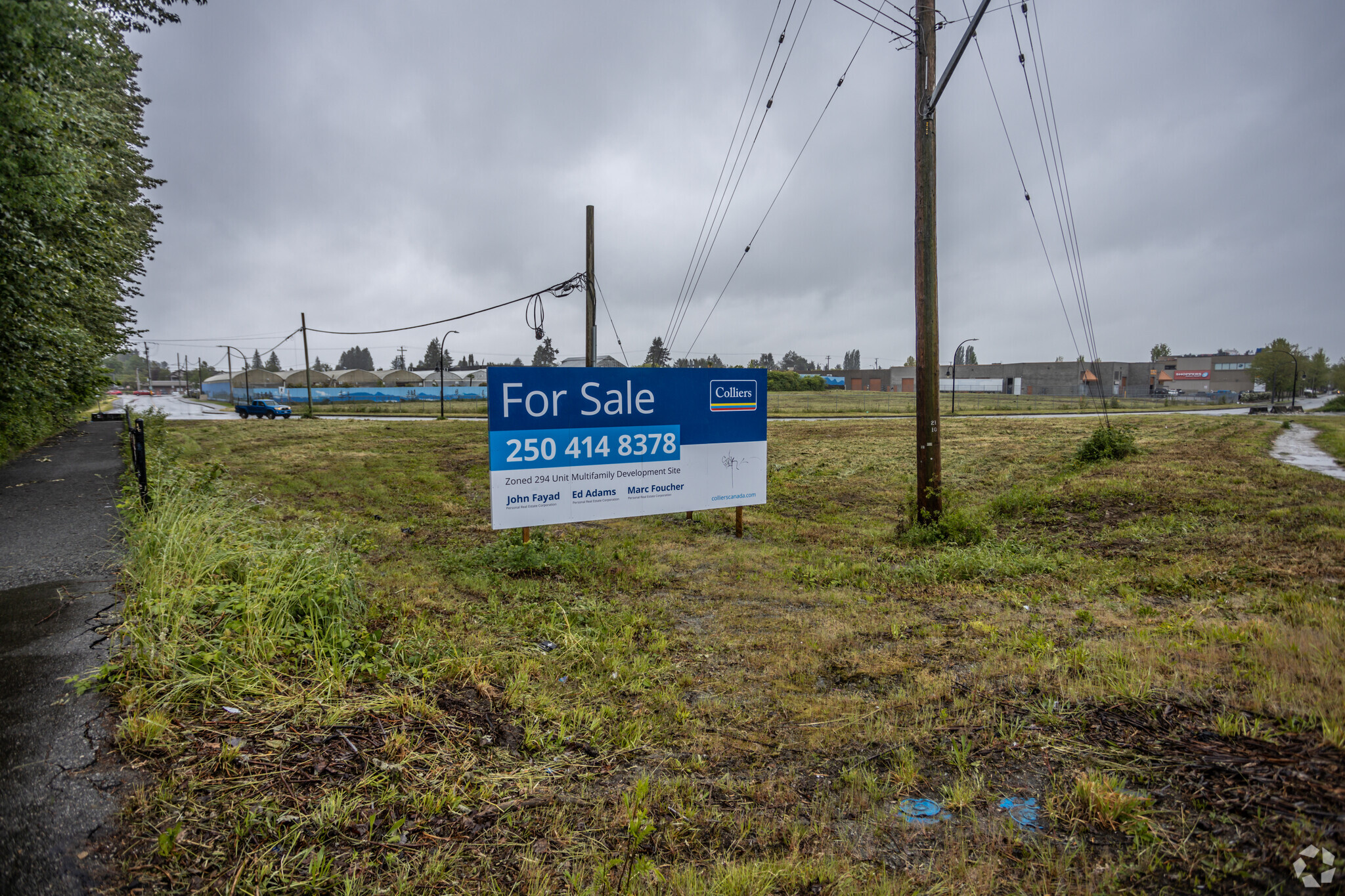 20556 Dewdney Trunk Rd, Maple Ridge, BC for sale Primary Photo- Image 1 of 3