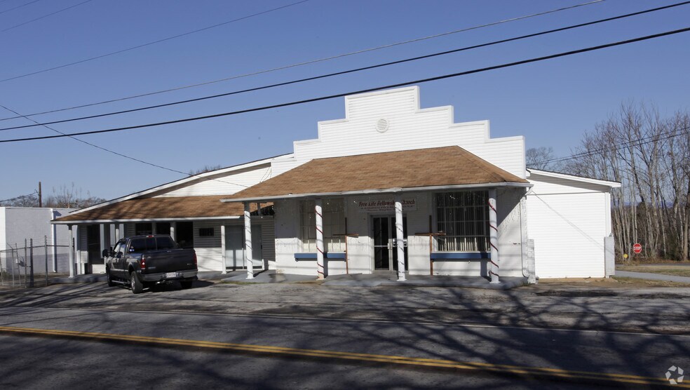 203 Anderson Dr, Liberty, SC 29657