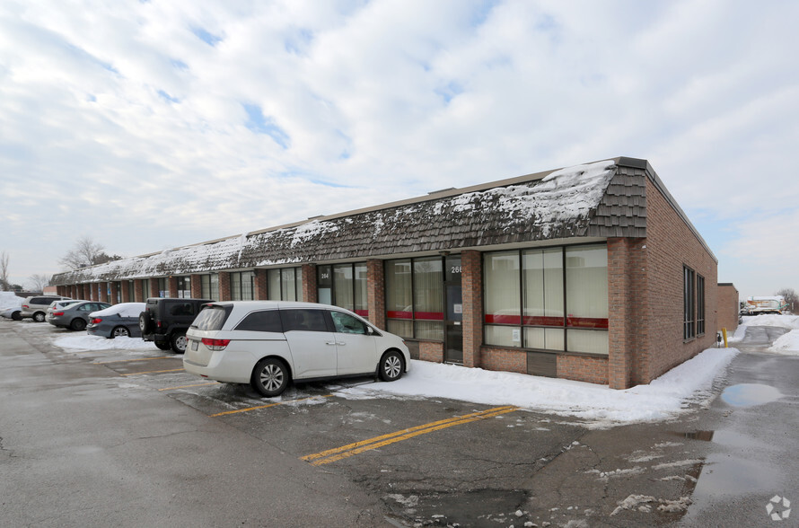 208-238 Wildcat Rd, Toronto, ON for lease - Building Photo - Image 1 of 3