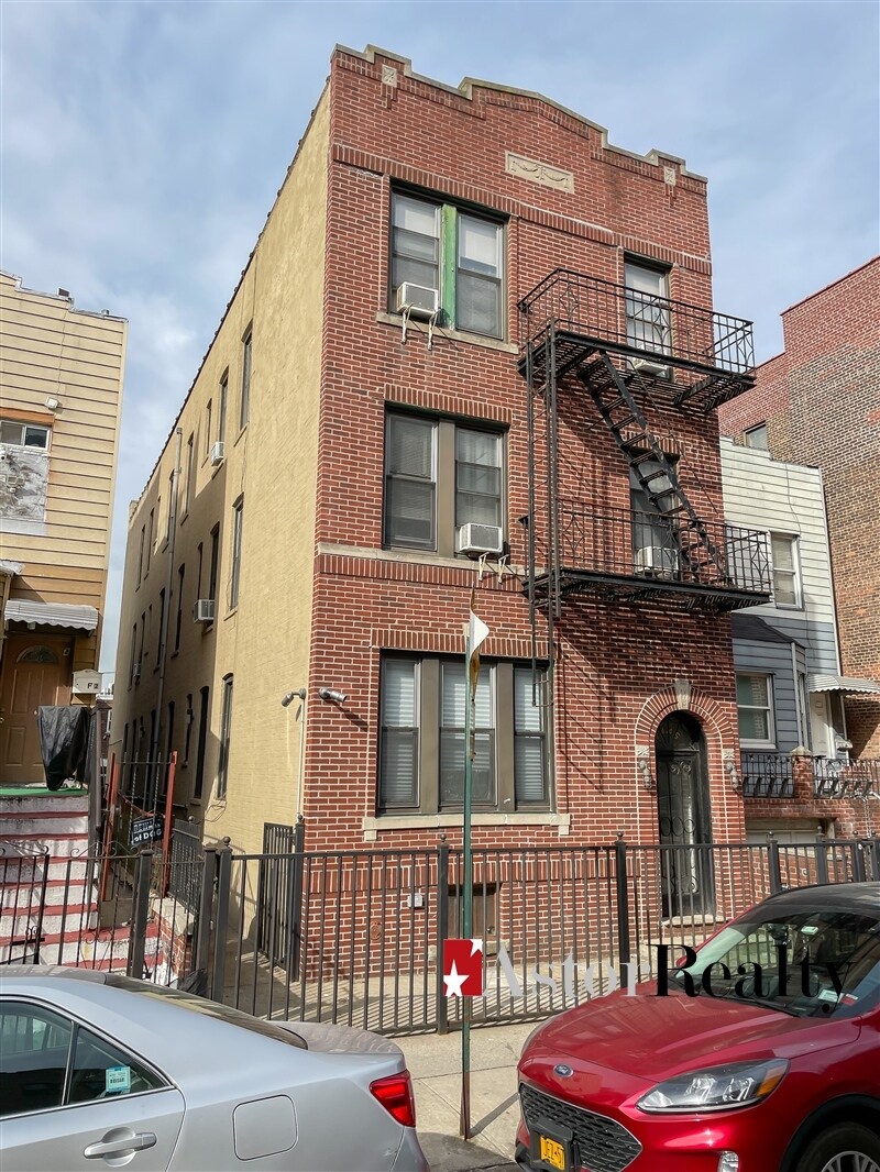2446 38th St, Astoria, NY for sale Primary Photo- Image 1 of 1