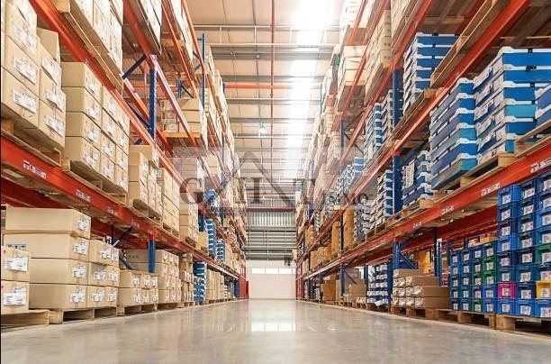 Industrial in Morangis for lease Interior Photo- Image 1 of 2