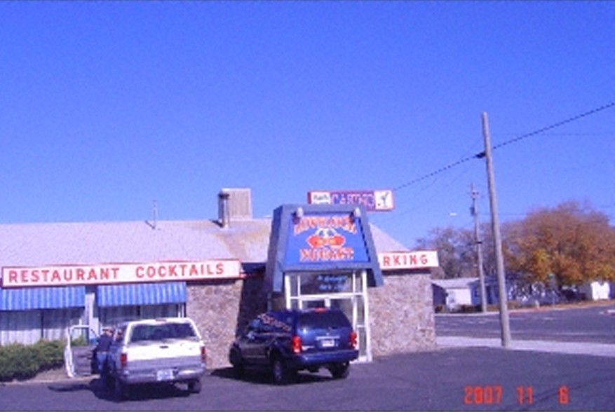 485 Cornell Ave, Lovelock, NV for lease - Primary Photo - Image 1 of 2