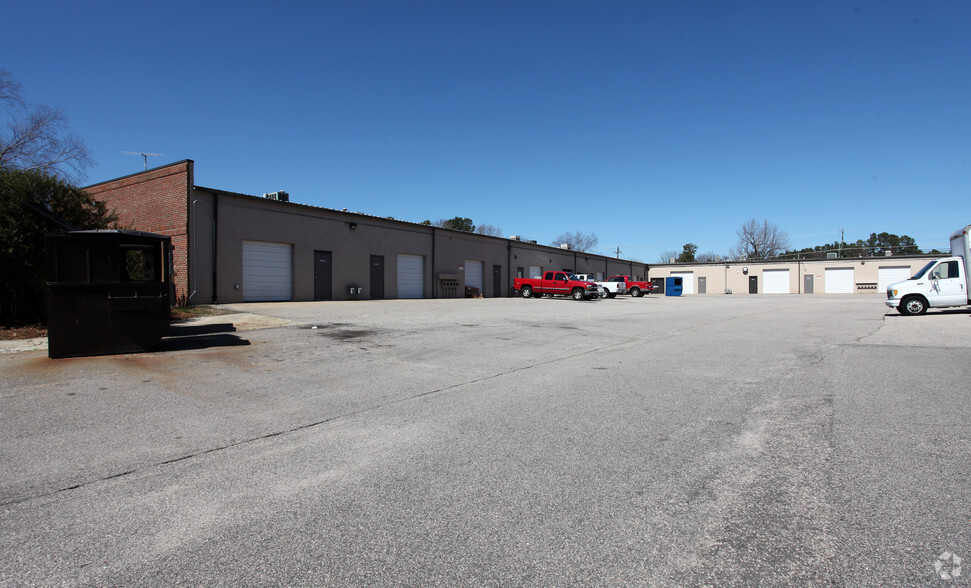 2940 Trawick Rd, Raleigh, NC for lease - Building Photo - Image 3 of 11