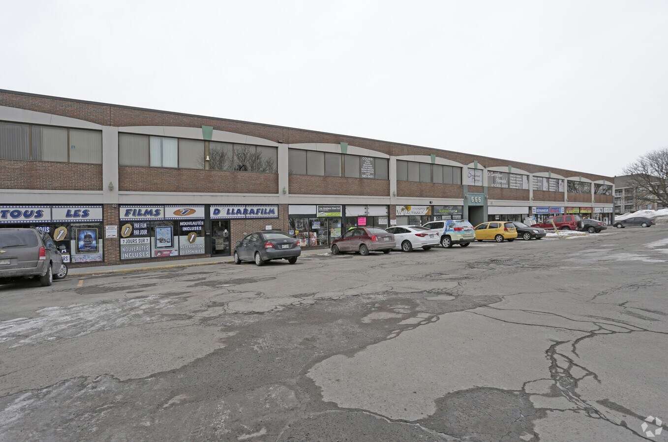 555 Boul Repentigny, QC J5Z 3B5