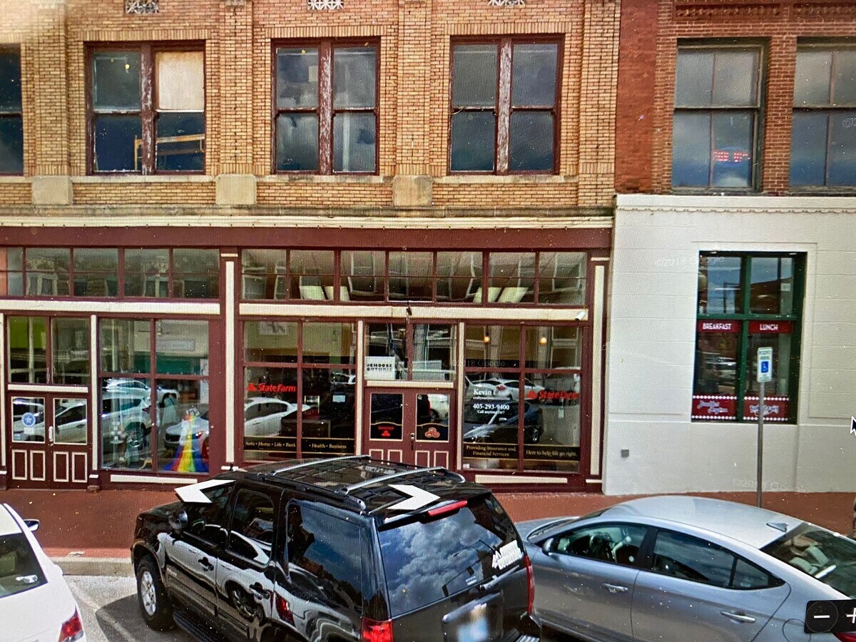 105 E Oklahoma Ave, Guthrie, OK 73044