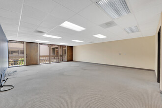 601 E Daily Dr, Camarillo, CA for lease Interior Photo- Image 2 of 8