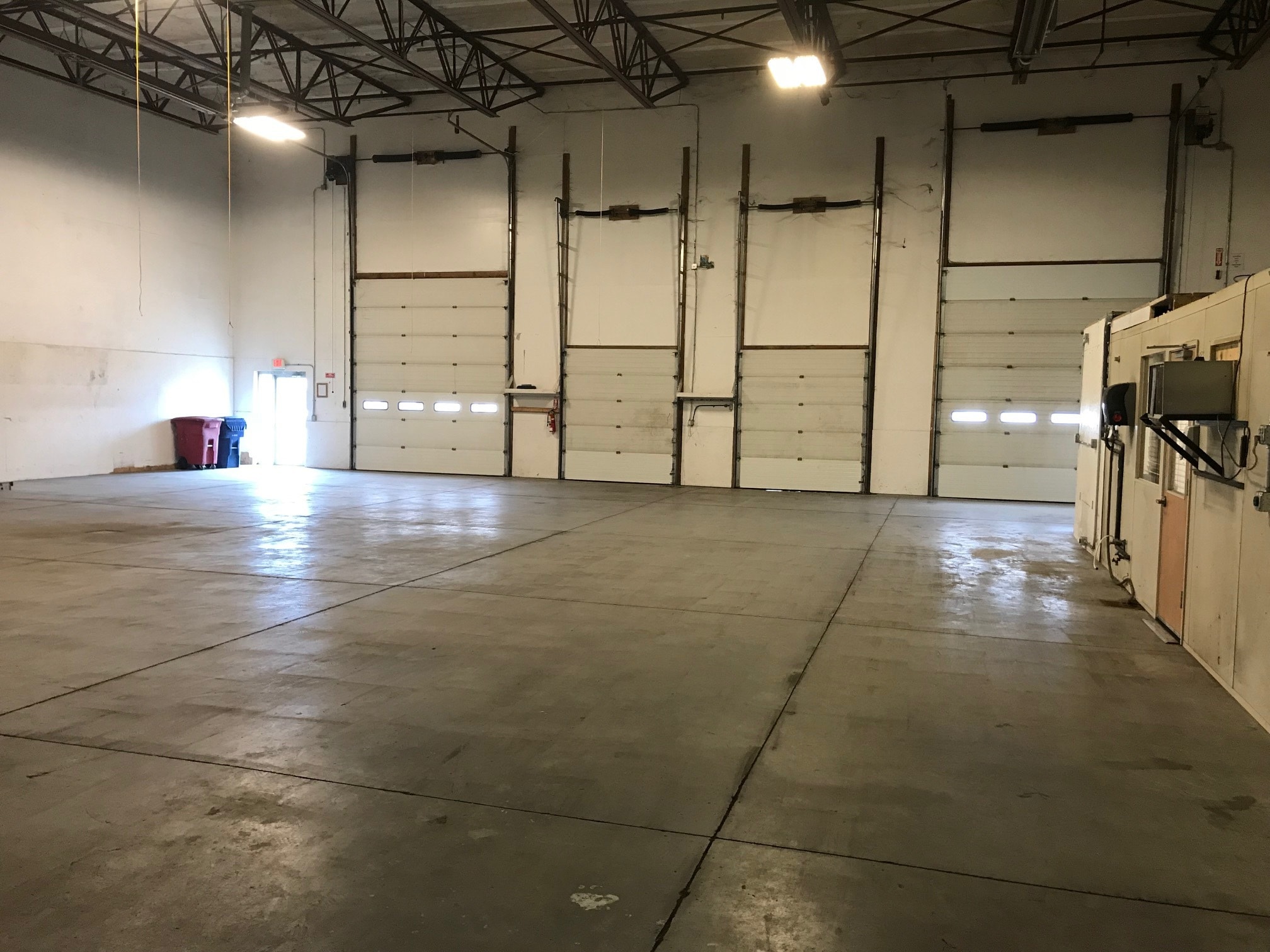 5800 N 58th St, Lincoln, NE for lease Interior Photo- Image 1 of 5