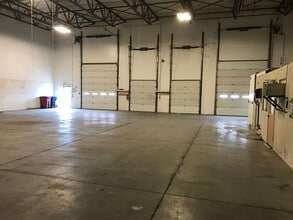 5800 N 58th St, Lincoln, NE for lease Interior Photo- Image 1 of 5