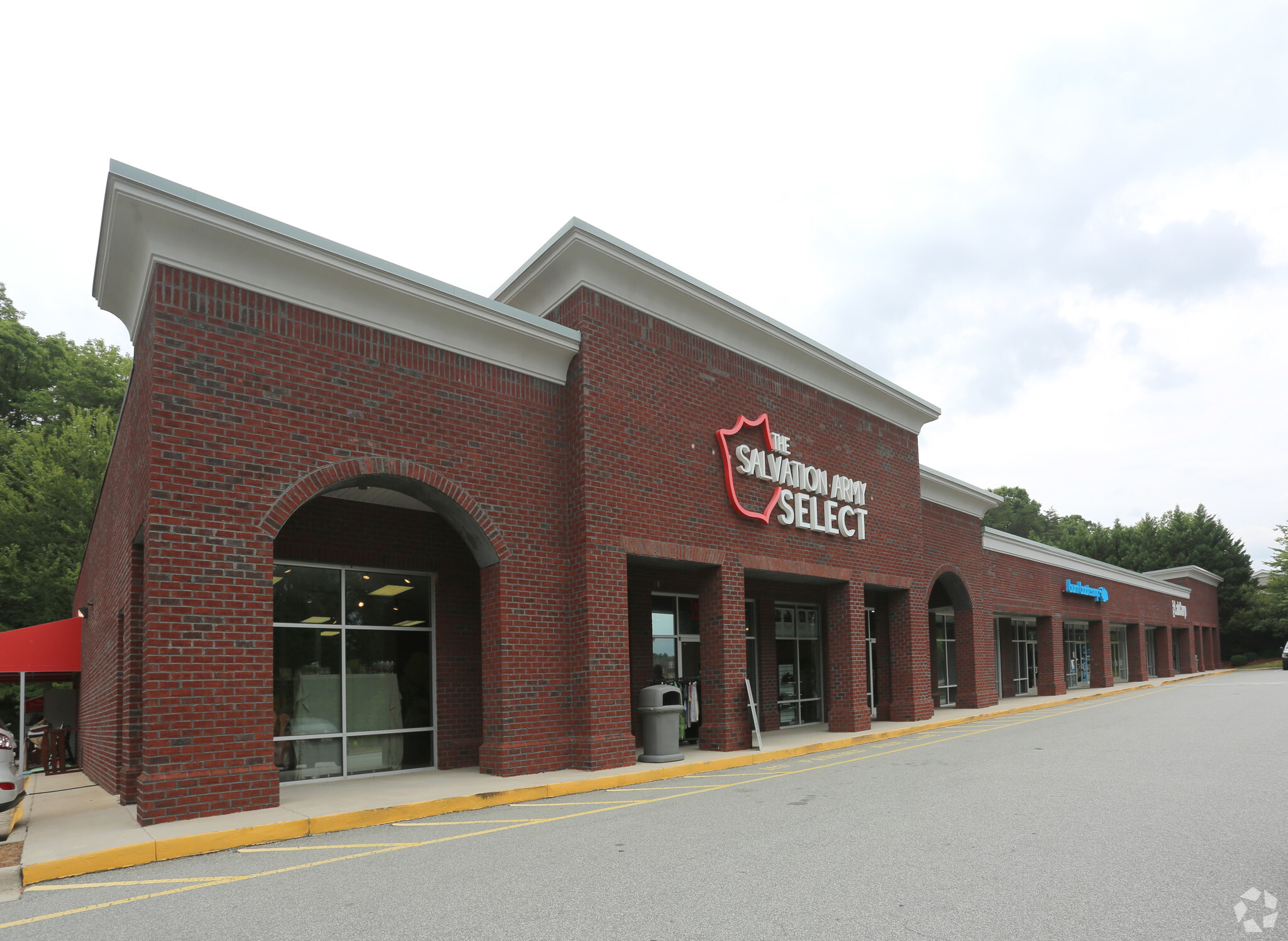 3610 N Elm St, Greensboro, NC for lease Primary Photo- Image 1 of 7