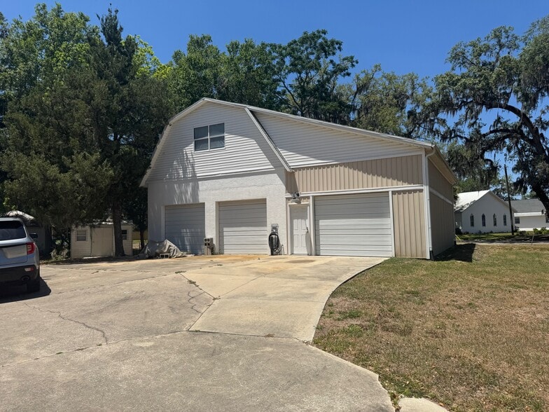 206 Barwick St, Wildwood, FL for sale - Primary Photo - Image 2 of 11