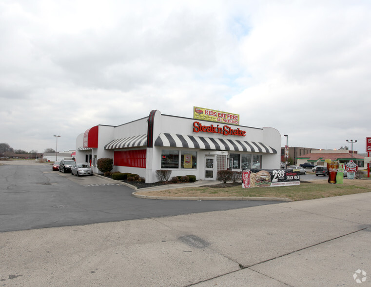 2441 S Hamilton Rd, Columbus, OH for lease - Primary Photo - Image 1 of 22