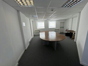 1141A Warwick Rd, Birmingham for lease Interior Photo- Image 2 of 3
