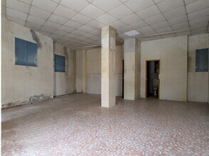 Retail in València, Valencia for lease Interior Photo- Image 1 of 12