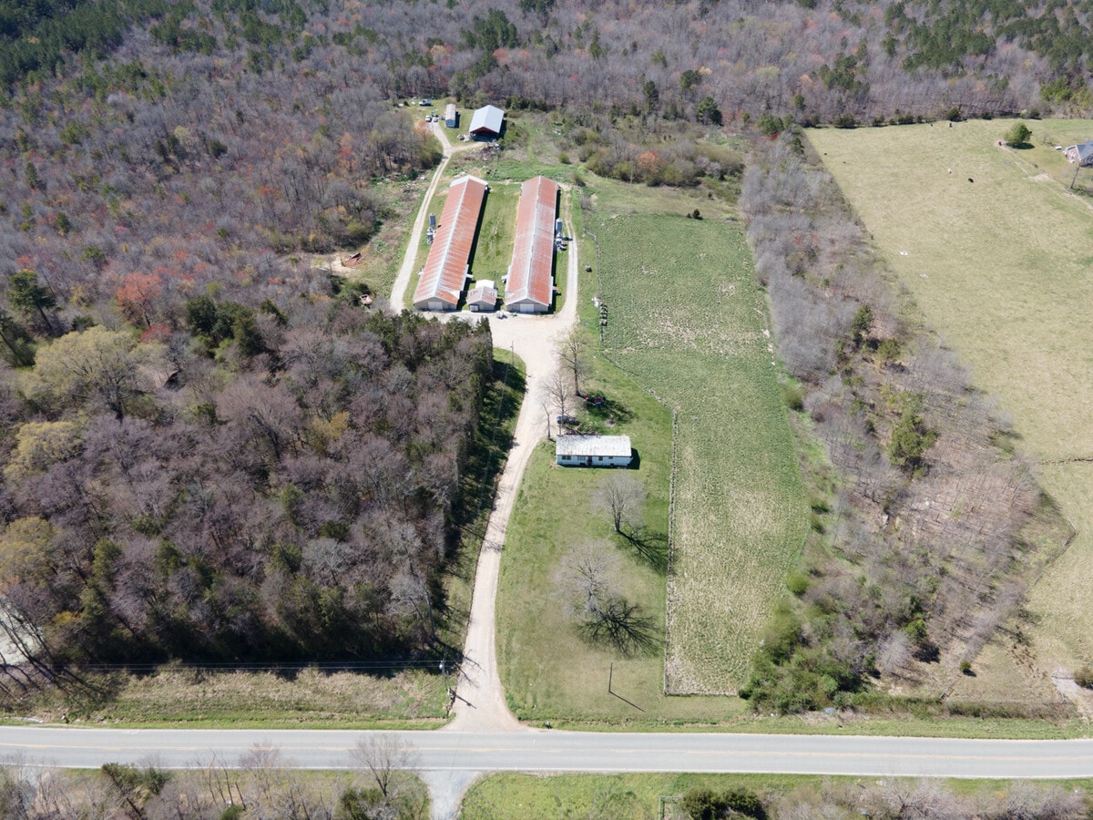 8600 Siler City Glendon Rd, Bear Creek, NC 27207