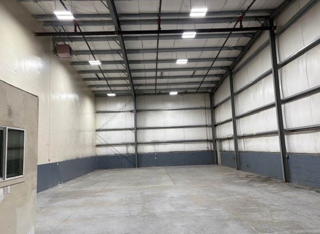 19676 8th St E, Sonoma, CA for lease - Interior Photo - Image 3 of 7