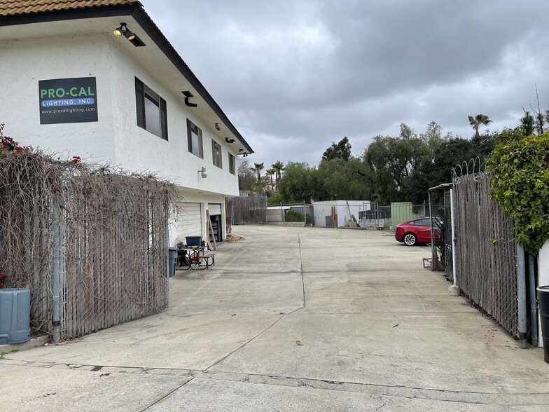 1155 S Santa Fe Ave, Vista, CA for lease - Building Photo - Image 1 of 4