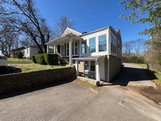 633 W Iris, Nashville, TN for sale - Building Photo - Image 2 of 11