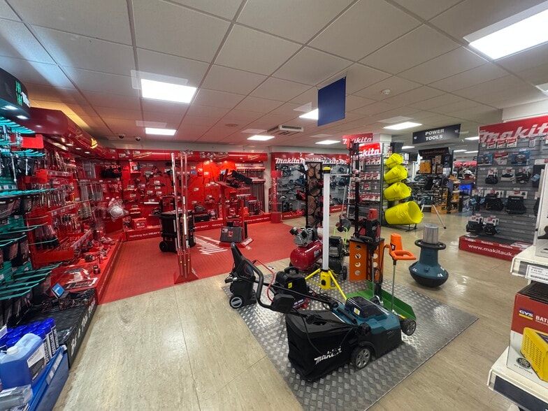 Bridge End Rd, Egremont for lease - Interior Photo - Image 2 of 12