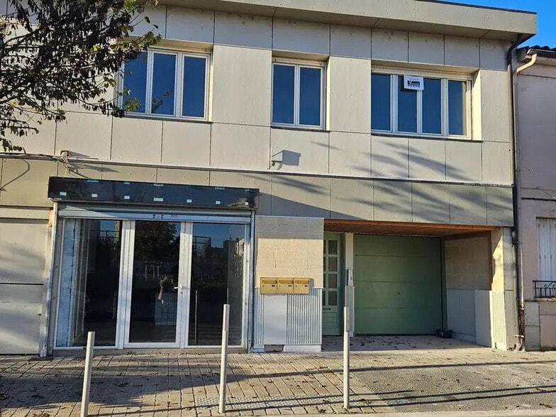 Retail in Floirac for sale - Building Photo - Image 1 of 7