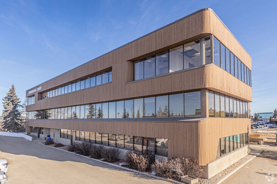 4220 98th St NW, Edmonton, AB for lease - Building Photo - Image 1 of 5