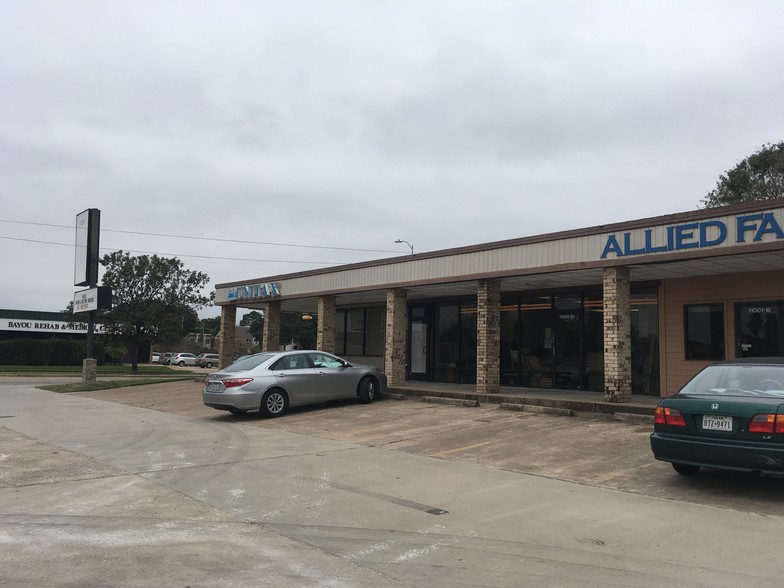 11001 Fondren Rd, Houston, TX for sale - Building Photo - Image 1 of 1