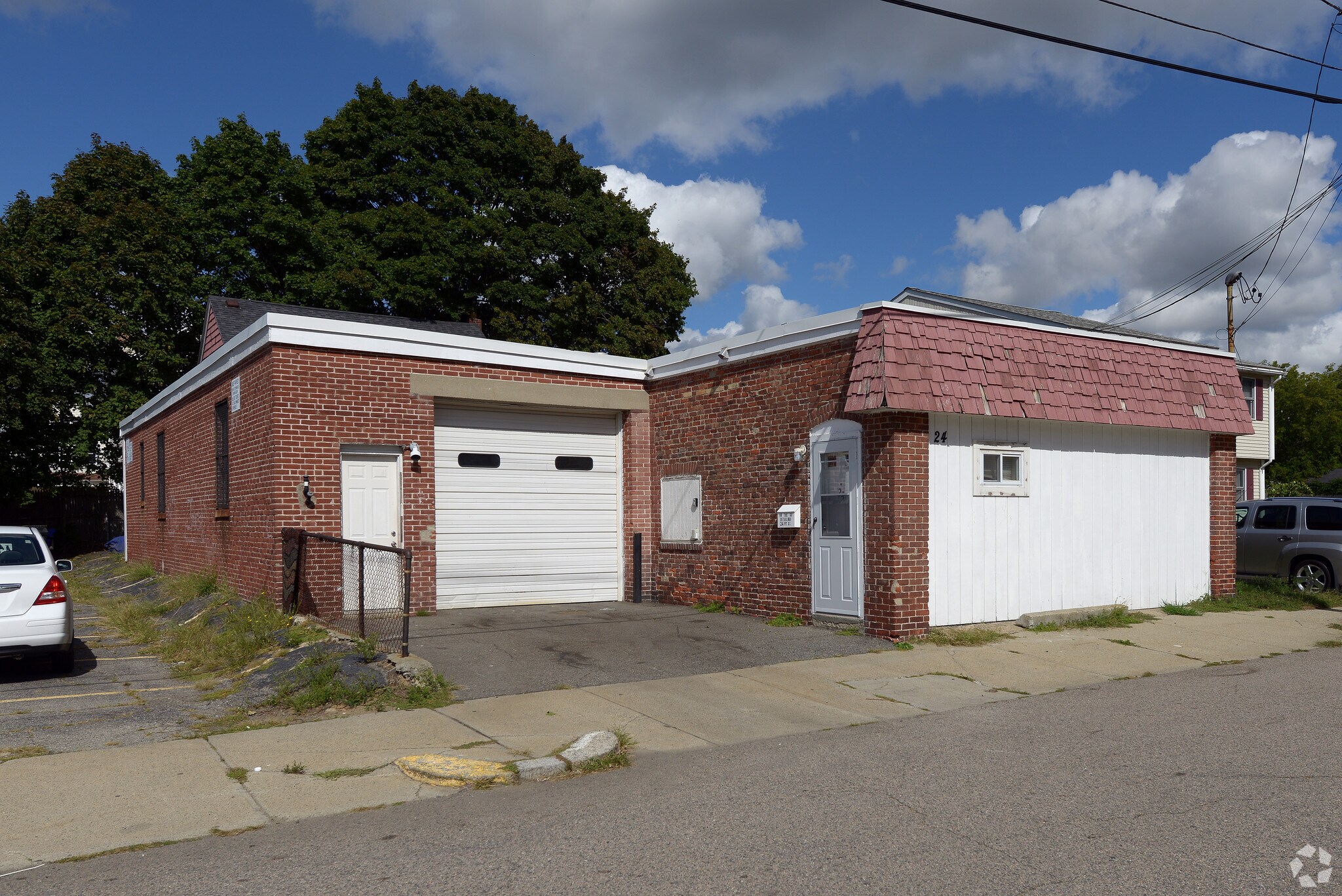 24 Ivy St, East Providence, RI for sale Primary Photo- Image 1 of 1