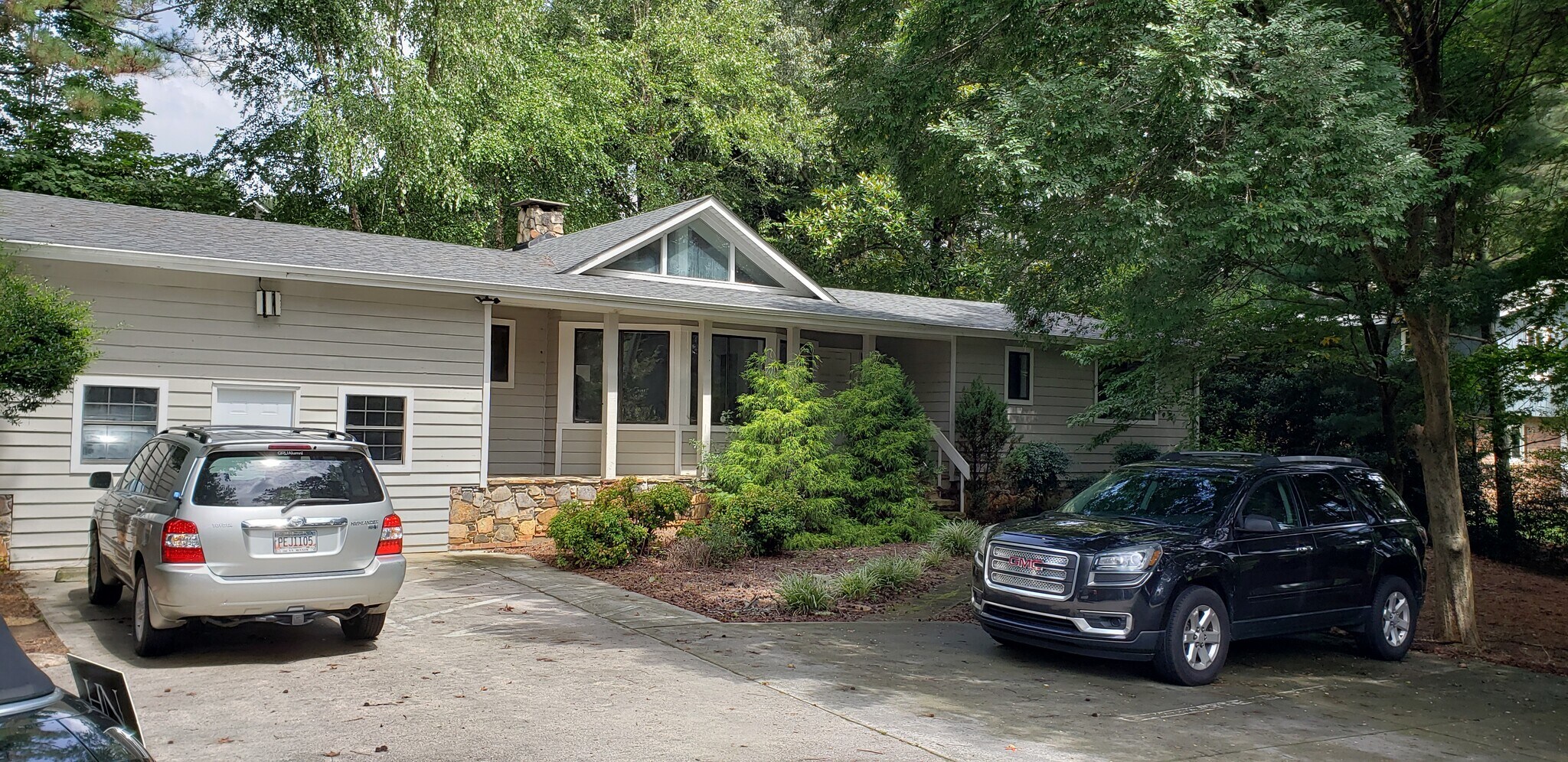 897 Eva Kennedy Rd, Suwanee, GA for sale Building Photo- Image 1 of 1