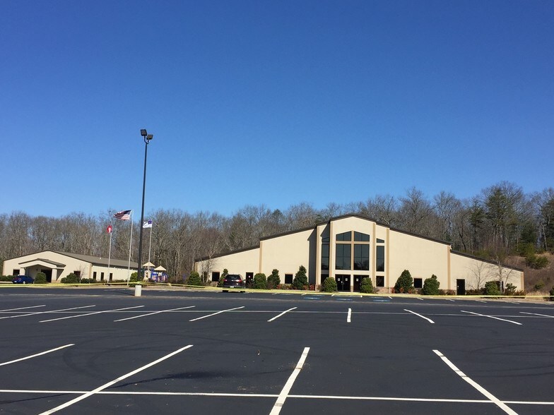 101 George Curtis Rd, Blue Ridge, GA for sale - Primary Photo - Image 1 of 1