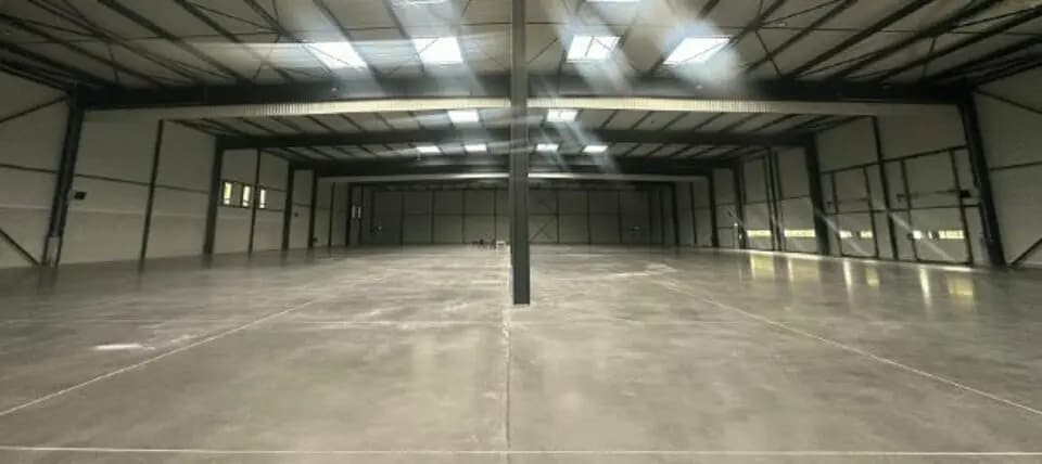 Office in Saint-Laurent-de-Mure for lease - Building Photo - Image 3 of 11