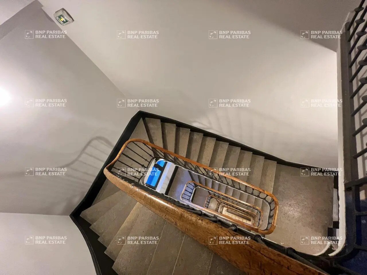 Office in Lyon for lease Building Photo- Image 1 of 6