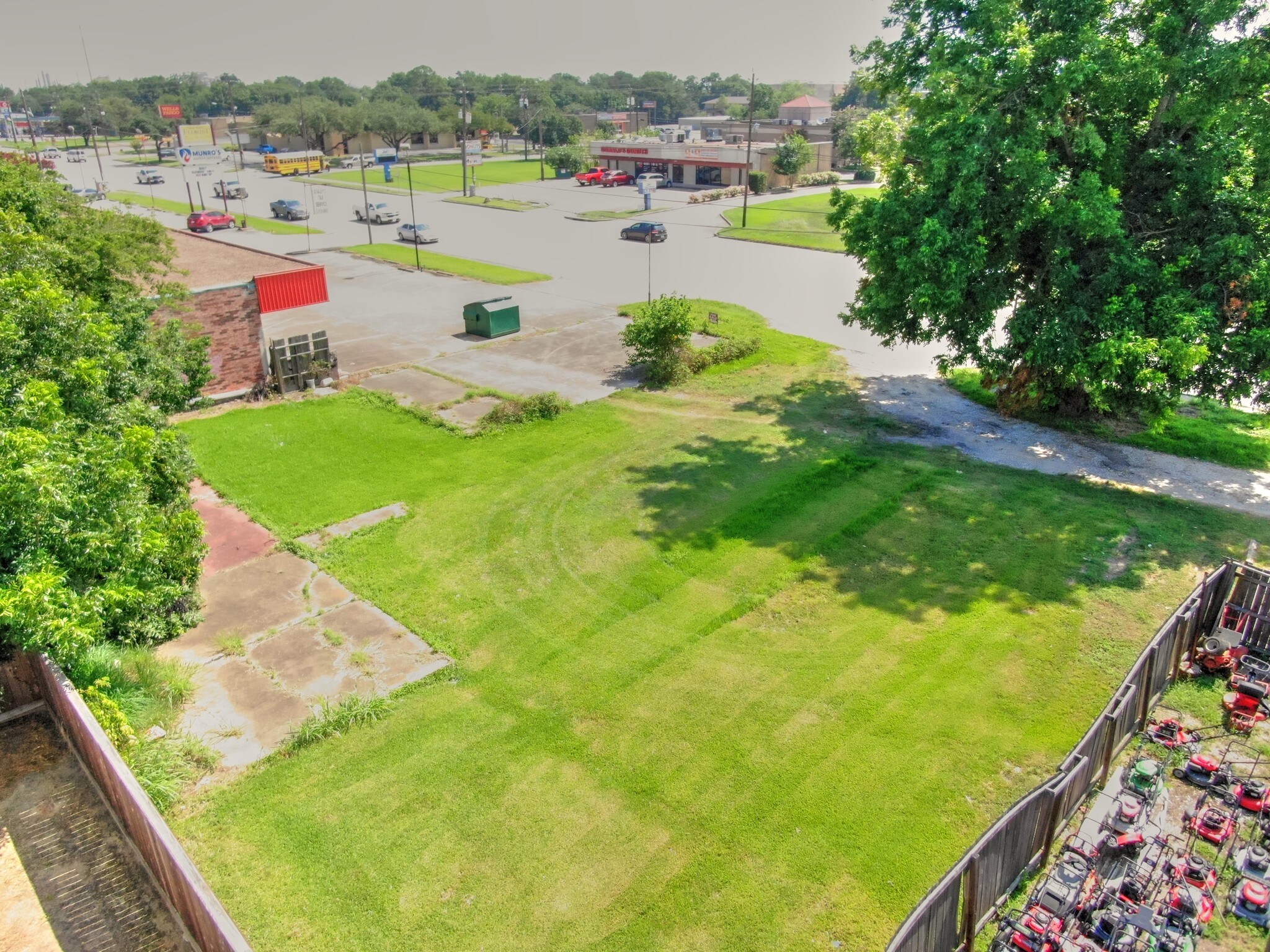828 Center St, Deer Park, TX for sale Primary Photo- Image 1 of 1