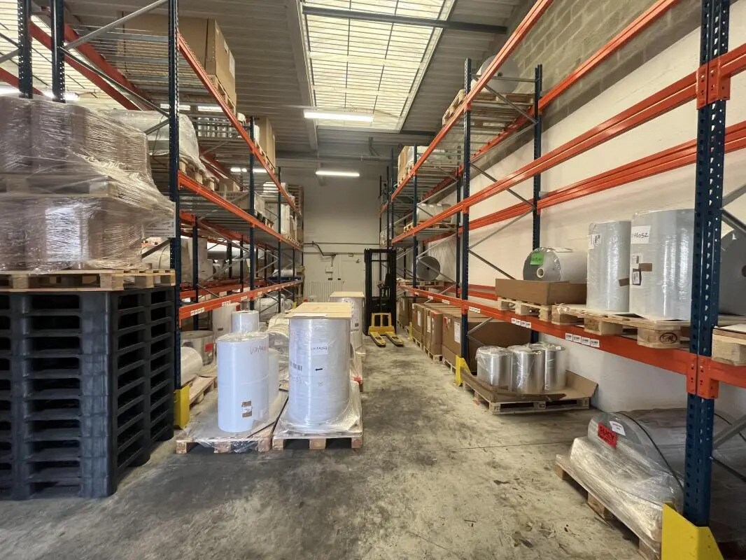 Industrial in Lieusaint for lease Building Photo- Image 1 of 5