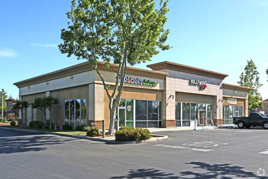 3140 N Fowler Ave, Clovis, CA 93611