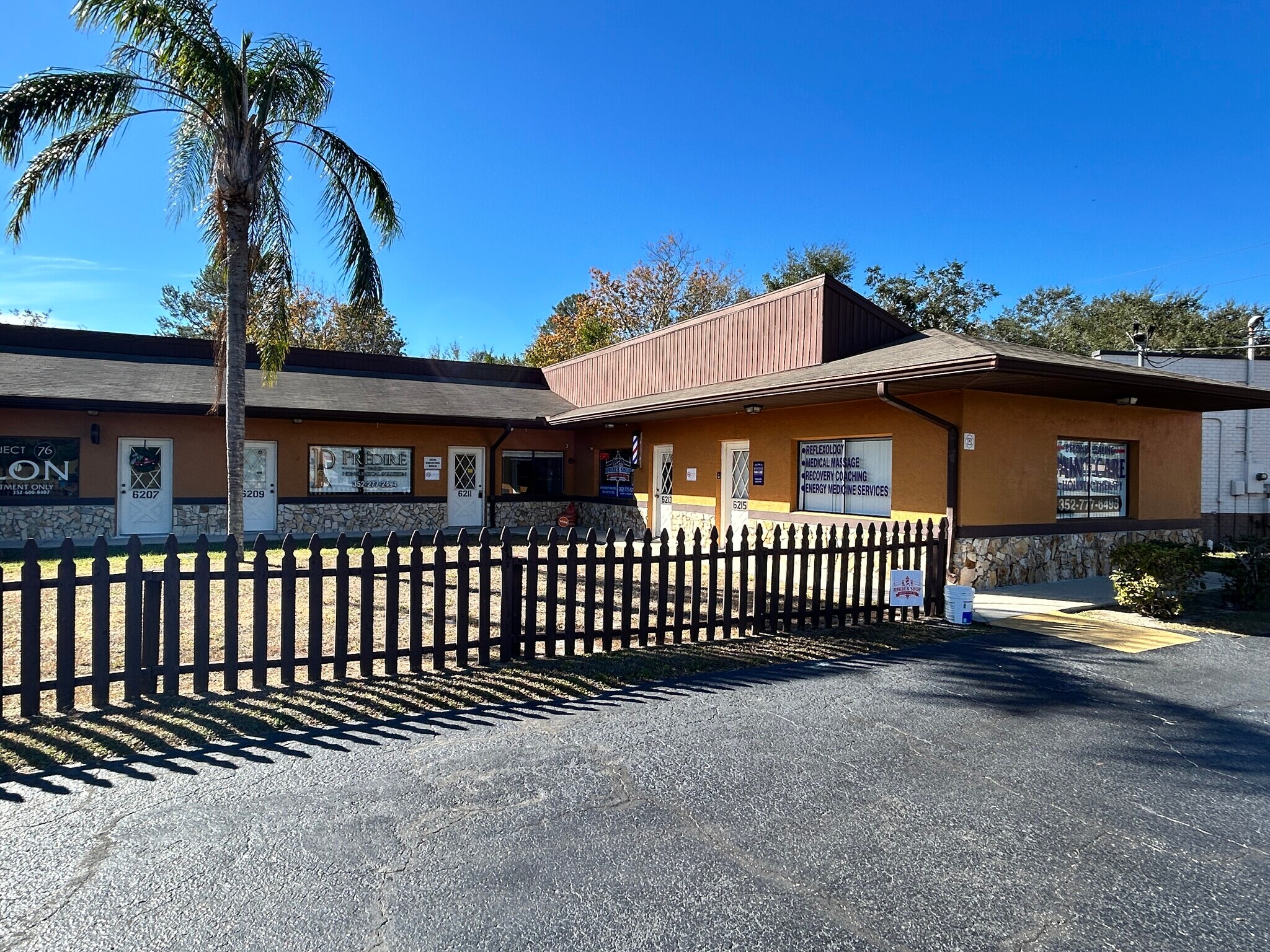 6185 Deltona Blvd, Spring Hill, FL for sale Building Photo- Image 1 of 1