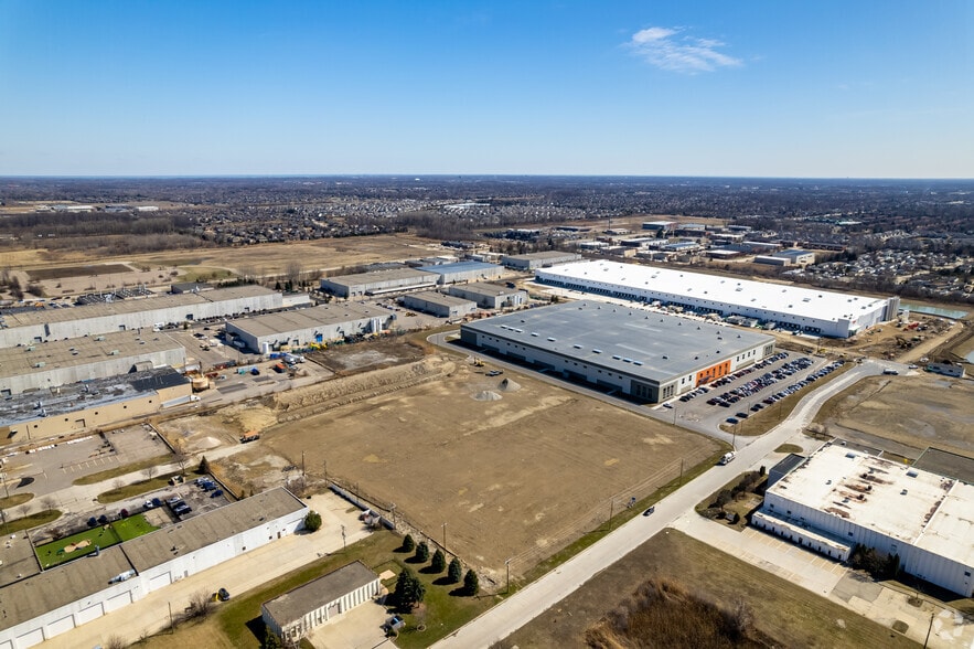 50570 Birch Dr, Shelby Township, MI for lease - Aerial - Image 3 of 18