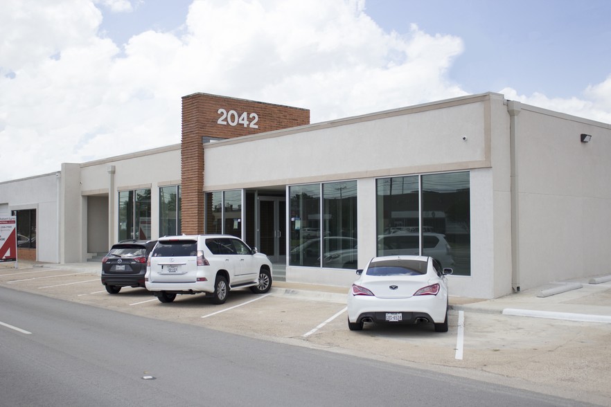 2042 Irving Blvd, Dallas, TX for sale - Building Photo - Image 1 of 1