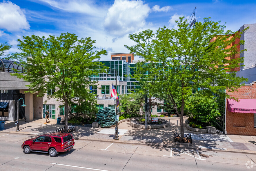 330 W College Ave, Appleton, WI for sale - Building Photo - Image 1 of 14