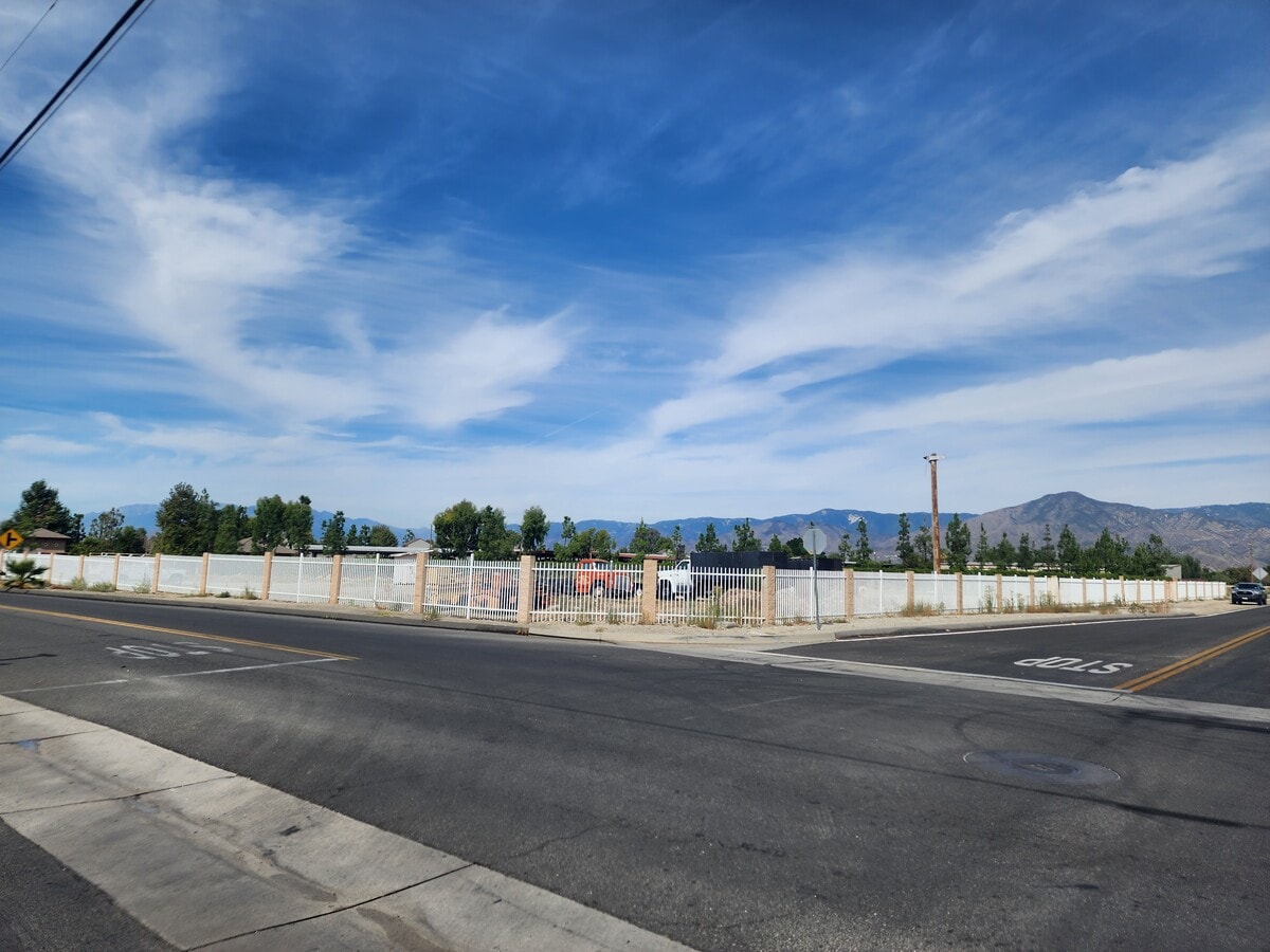 1201 Opal Avenue, Mentone, CA 92359