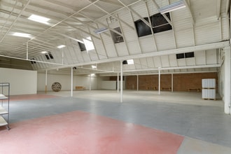 2130-2220 Livingston St, Oakland, CA for lease Interior Photo- Image 2 of 3