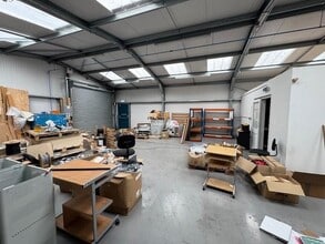 111 Masons Rd, Stratford Upon Avon for lease Interior Photo- Image 2 of 4