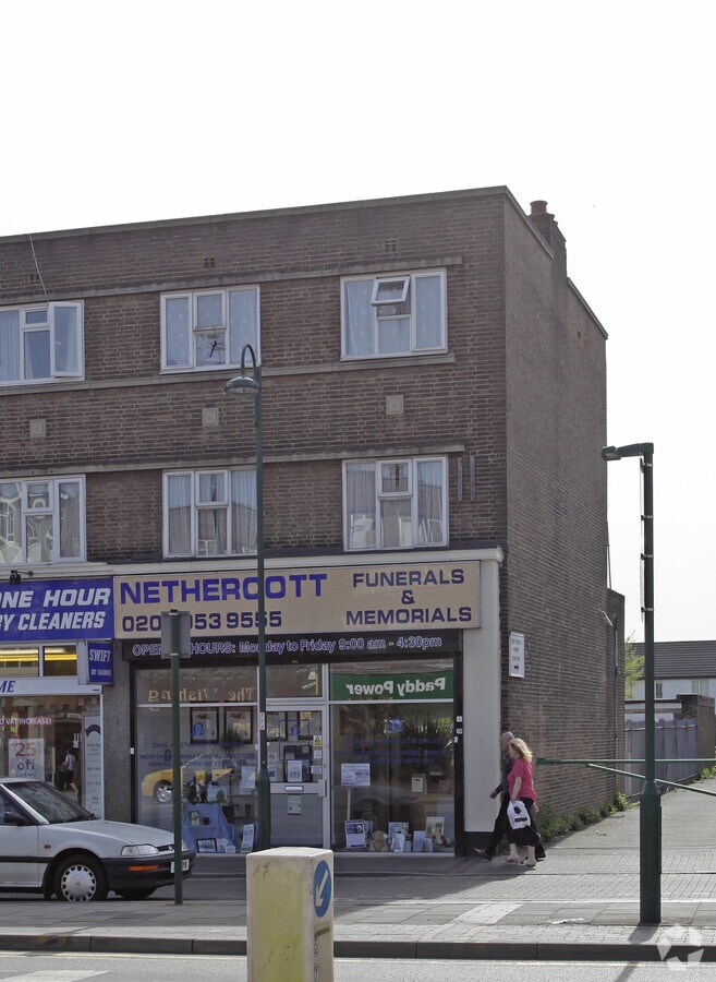 98 Shenley Rd, Borehamwood, WD6 1EB