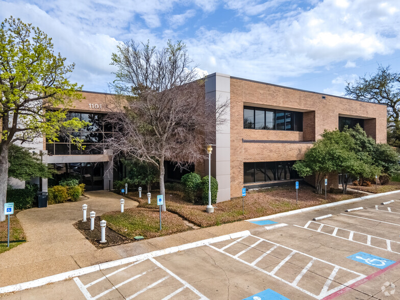 1101 E Arapaho Rd, Richardson, TX for sale - Primary Photo - Image 1 of 12