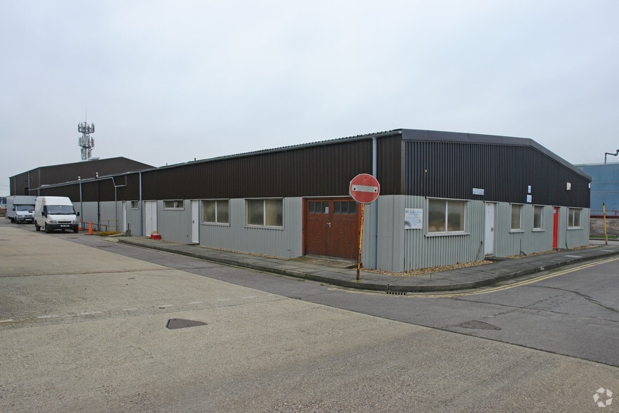 Sharlands Rd, Fareham for lease - Building Photo - Image 1 of 4