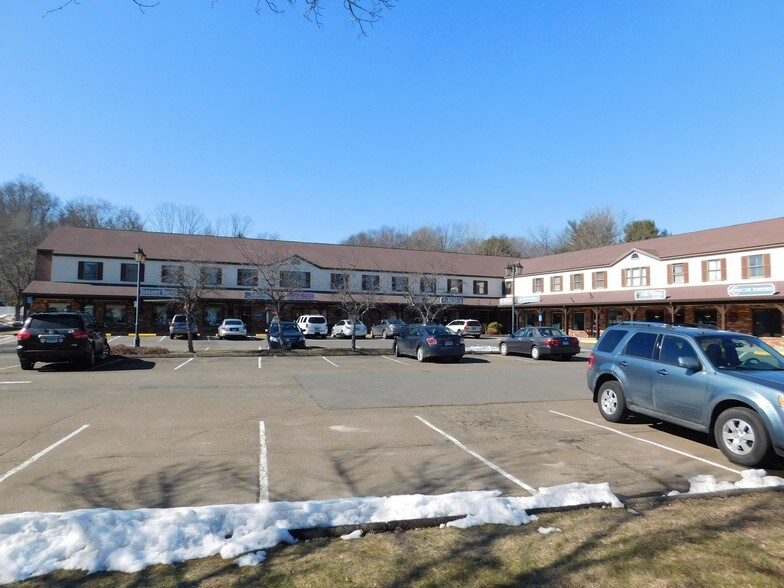 1095-1111 S Main St, Cheshire, CT for lease - Building Photo - Image 1 of 3